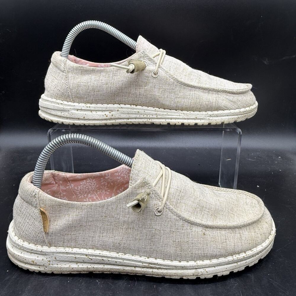 Hey Dude Womens Size 9 Wendy Chambray White Nut Pink Loafer 121410121